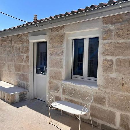 La Petite Grange - 5 Mn Gare Sncf - Wifi & Netflix Apartment Niort Bagian luar foto