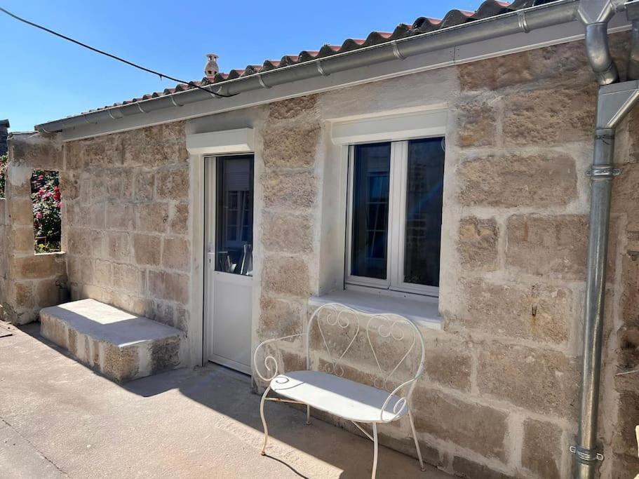 La Petite Grange - 5 Mn Gare Sncf - Wifi & Netflix Apartment Niort Bagian luar foto